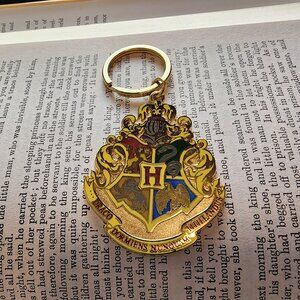 Harry Potter Hogwarts House Crest Shield Keychain Key Ring Universal Studios